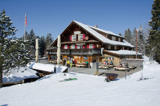 Restaurant Herrenboden von Aussen im Winter
